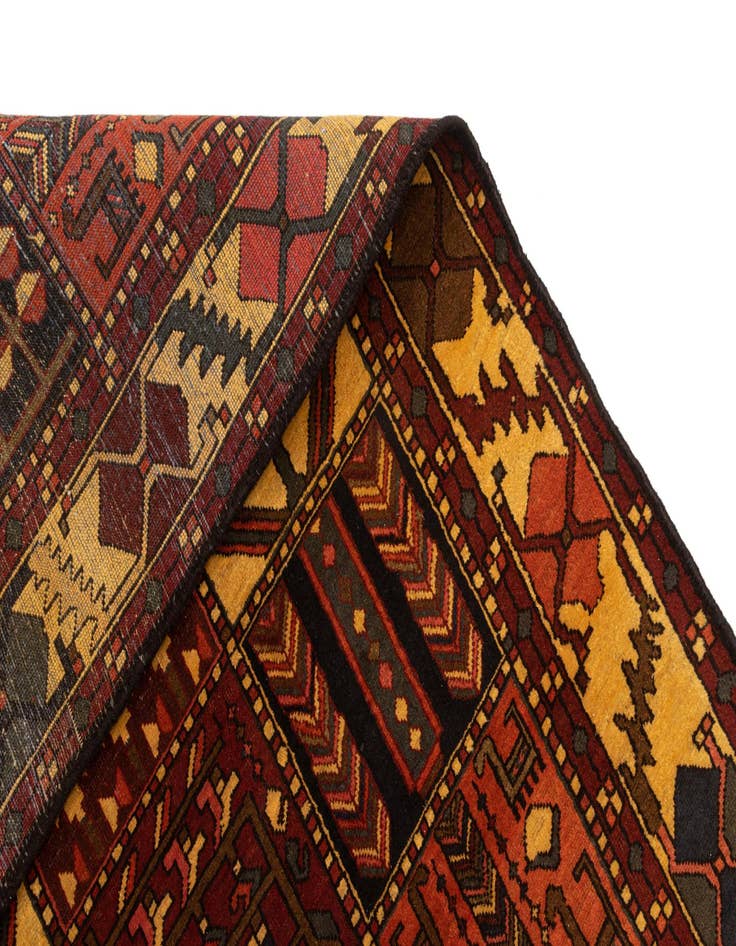 Detail image of  6' 9 x 9' 6 Bachtiar Wool Rug