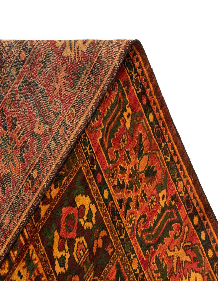 Detail image of  9' 11 x 13' 2 Bachtiar Wool Rug