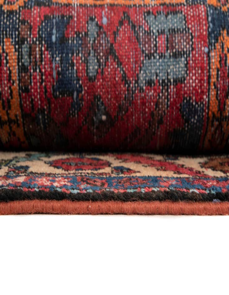 Detail image of  6' 10 x 10' 1 Bachtiar Wool Rug