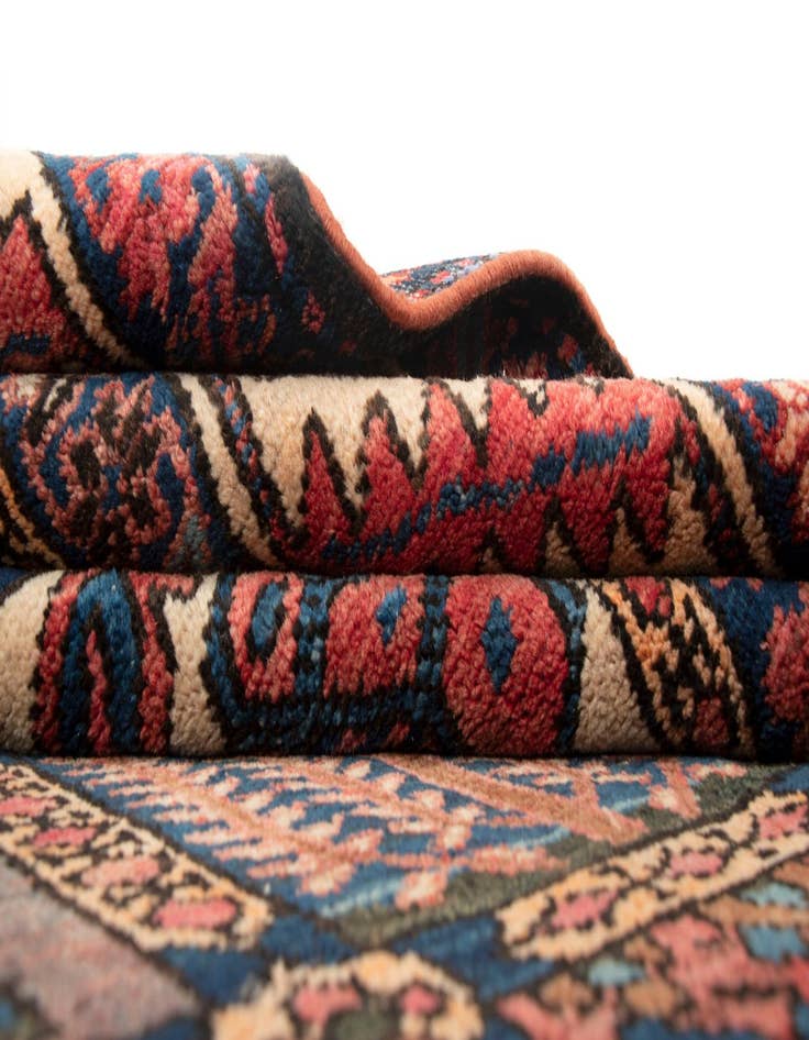 Detail image of  6' 10 x 10' 1 Bachtiar Wool Rug