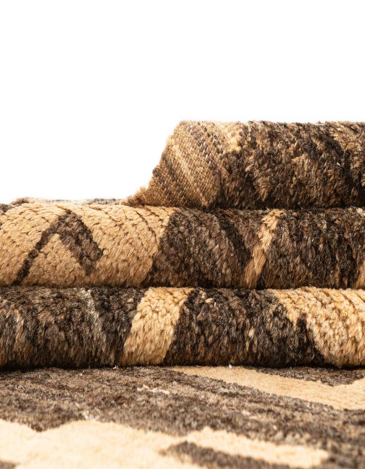 Detail image of  8' 10 x 12' 8  Hand Knotted Beni Marok Rug