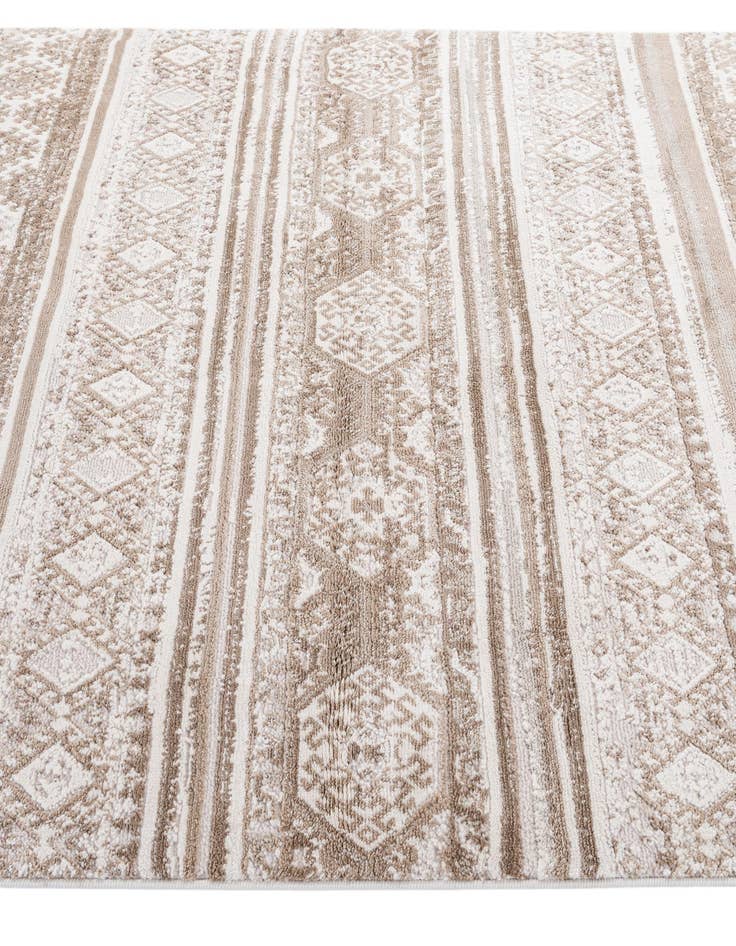 Detail image of  5' x 7' 7 Caspian Rug