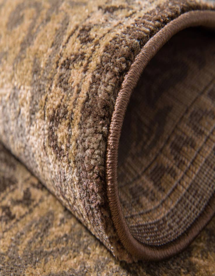 Detail image of 8' x 11' Chateau Rug