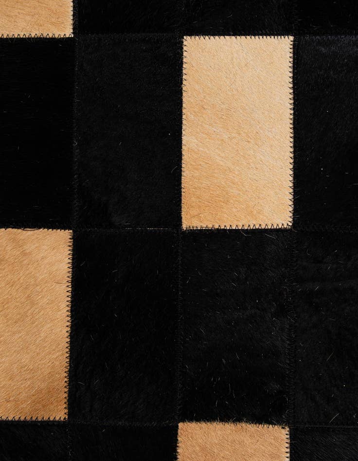 Detail image of  5' x 7' 11 Cowhide - Patchwork Rug