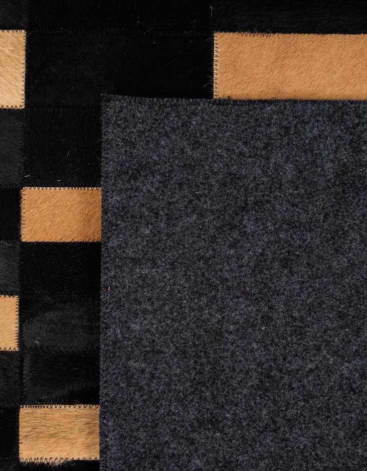 Detail image of  5' x 7' 11 Cowhide - Patchwork Rug