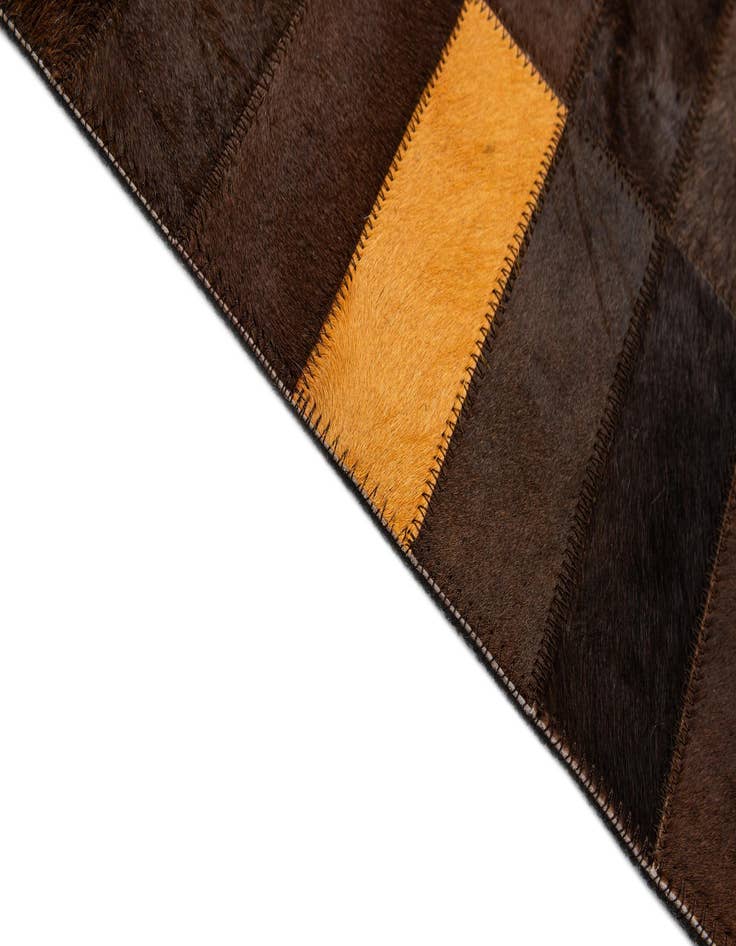 Detail image of  5' x 7' 10 Cowhide - Patchwork Rug