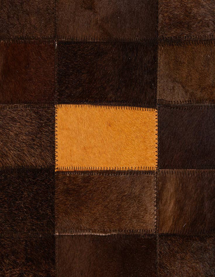 Detail image of  5' x 7' 10 Cowhide - Patchwork Rug
