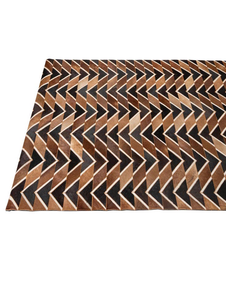 Detail image of  5' 1 x 8' Cowhide - Patchwork Rug