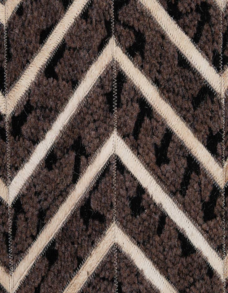 Detail image of  5' x 7' 11 Cowhide - Patchwork Rug