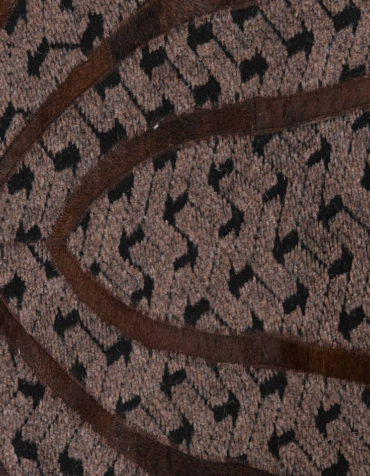 Detail image of  5' 2 x 8' Cowhide Leather Rug