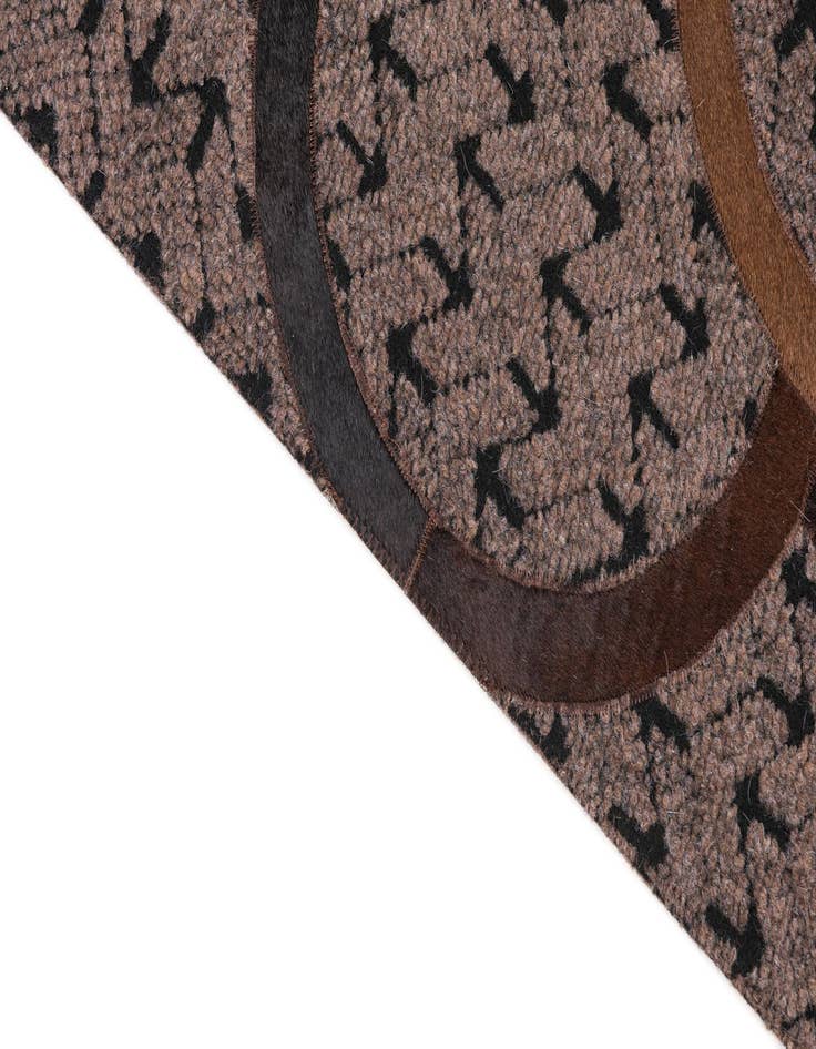 Detail image of  4' 10 x 8' Cowhide Leather Rug