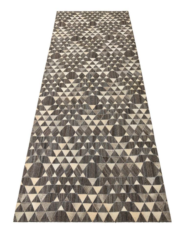 Detail image of  5' x 7' 10 Cowhide Rug