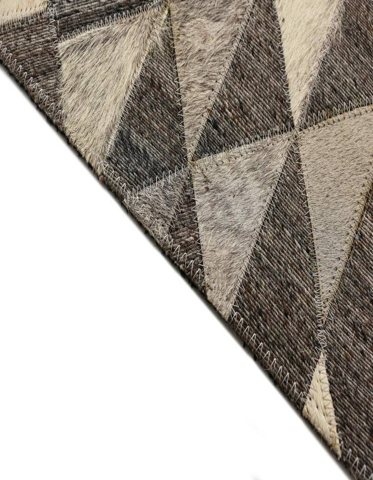 Detail image of  5' x 7' 10 Cowhide Rug