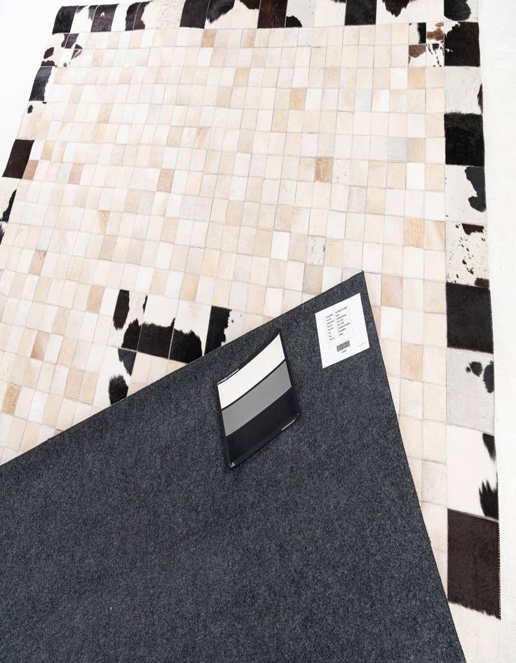 Detail image of  8' x 9' 10 Cowhide Stocks Rug