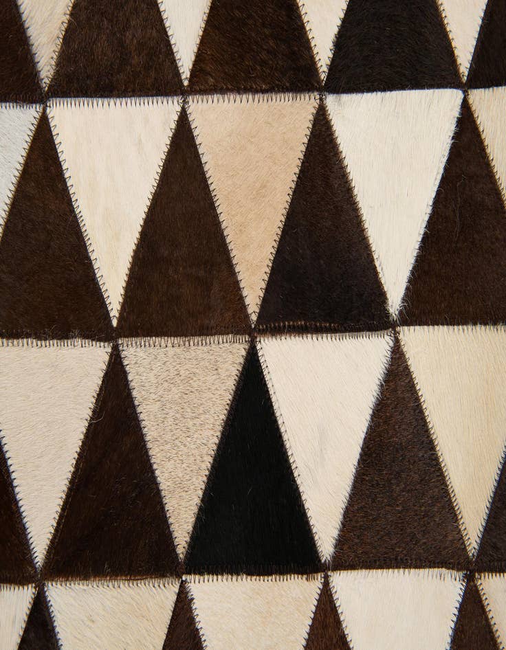 Detail image of  8' x 10' 1 Cowhide Stocks Rug