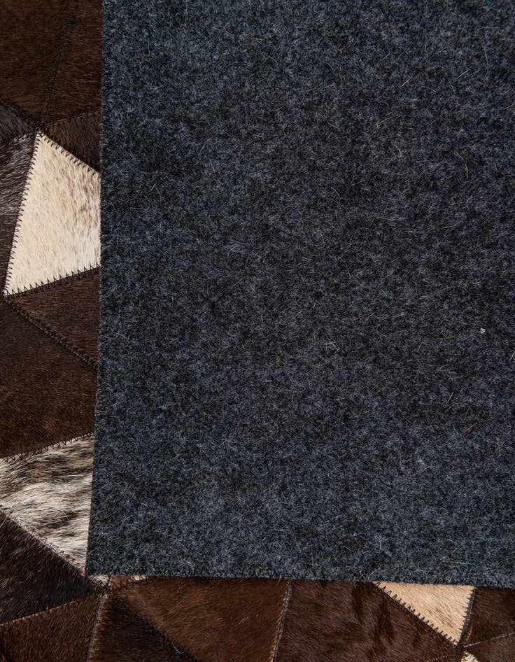 Detail image of  5' x 8' 1 Cowhide Stocks Rug