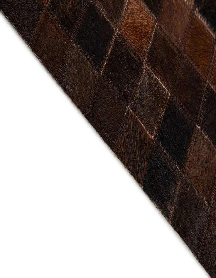 Detail image of  5' x 7' 10 Cowhide Stocks Rug