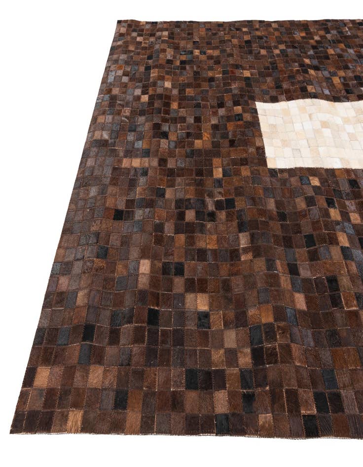 Detail image of  5' x 7' 10 Cowhide Stocks Rug