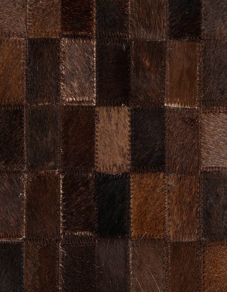 Detail image of  5' x 7' 10 Cowhide Stocks Rug