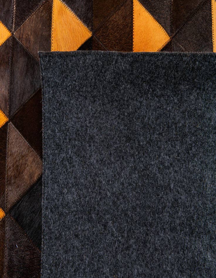 Detail image of  5' x 8' 1 Cowhide Stocks Rug