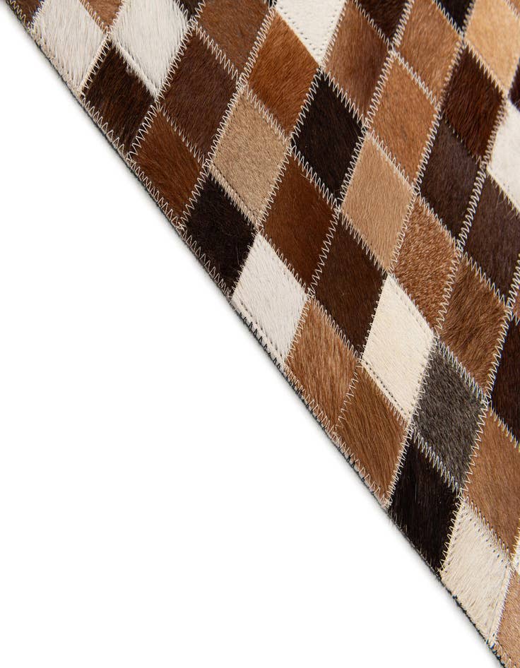 Detail image of  4' 8 x 6' 8 Cowhide Stocks Rug