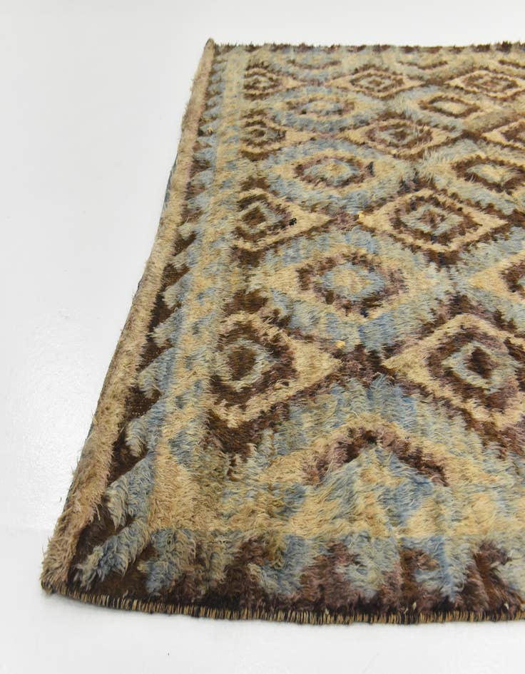 Detail image of  6' 6 x 9' 1  Hand Knotted Darya Wool Rug