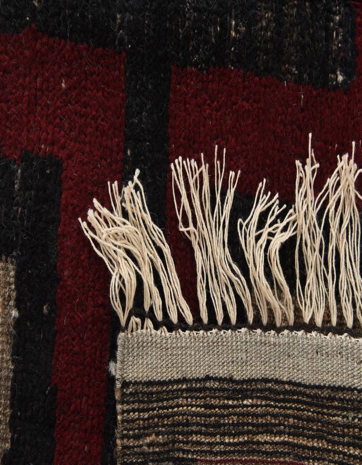 Detail image of  8' 9 x 13'  Hand Knotted Darya Wool Rug