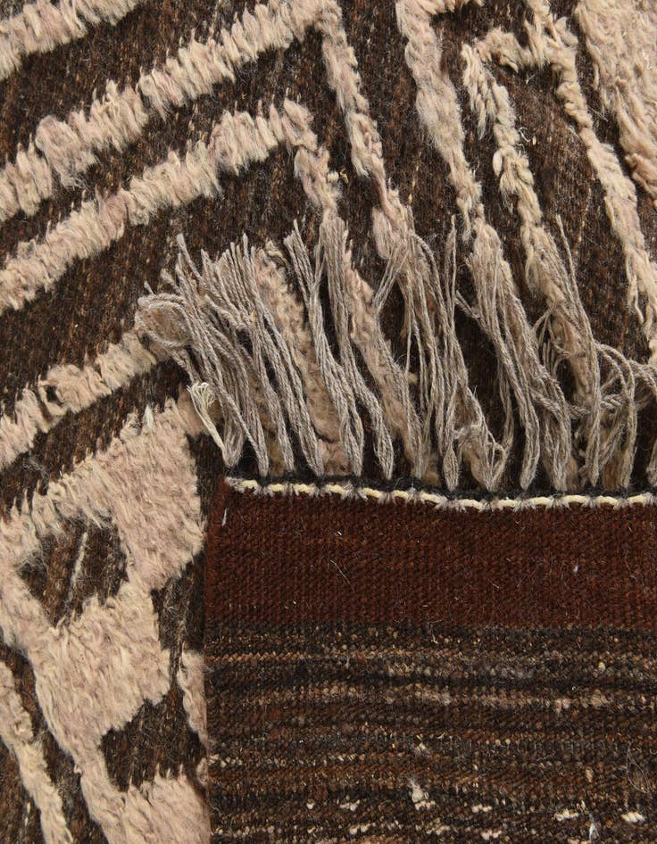 Detail image of  7' 10 x 9' 5  Hand Knotted Darya Wool Rug