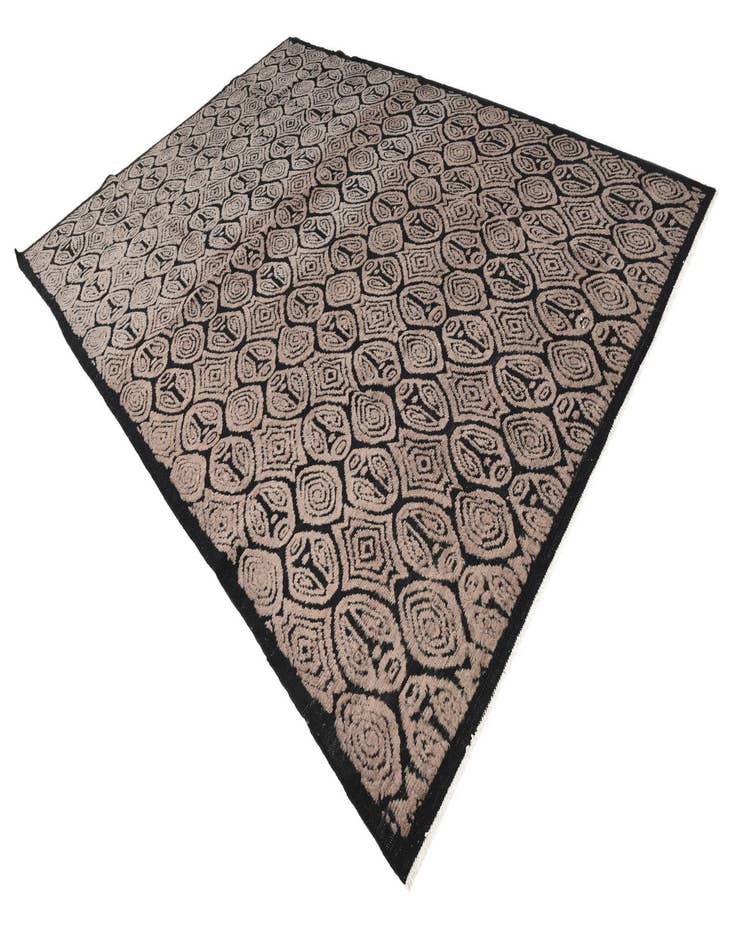 Detail image of  9' 2 x 13' 2  Hand Knotted Darya Wool Rug