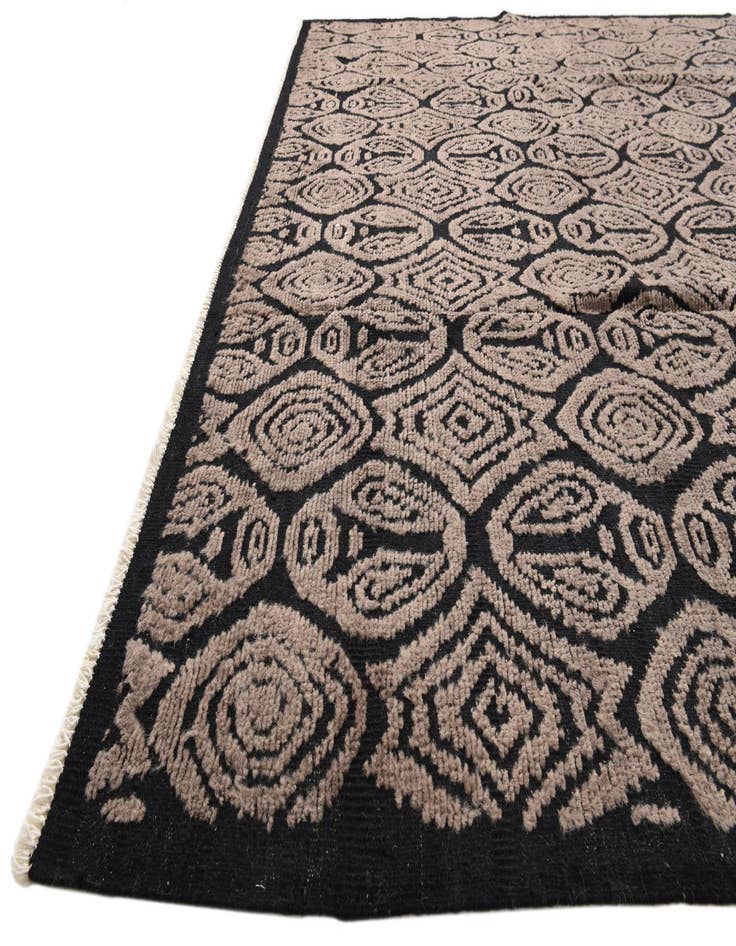 Detail image of  9' 2 x 13' 2  Hand Knotted Darya Wool Rug