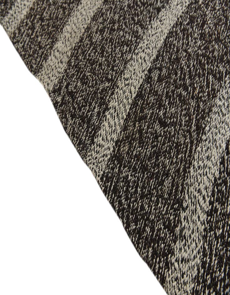 Detail image of  9' 4 x 11' 7  Hand Knotted Darya Wool Rug