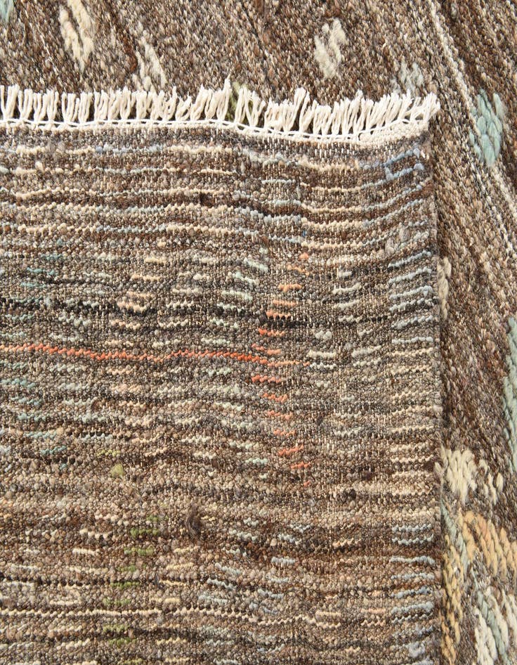 Detail image of  5' 2 x 6' 8  Hand Knotted Darya Wool Rug