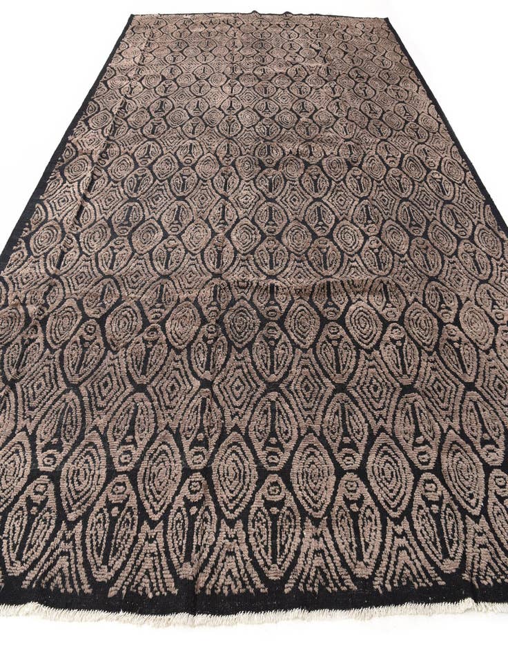 Detail image of  12' 7 x 15' 6  Hand Knotted Darya Wool Rug