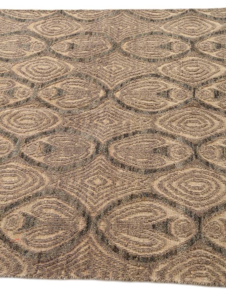 Detail image of  4' 5 x 7' 8  Hand Knotted Darya Wool Rug