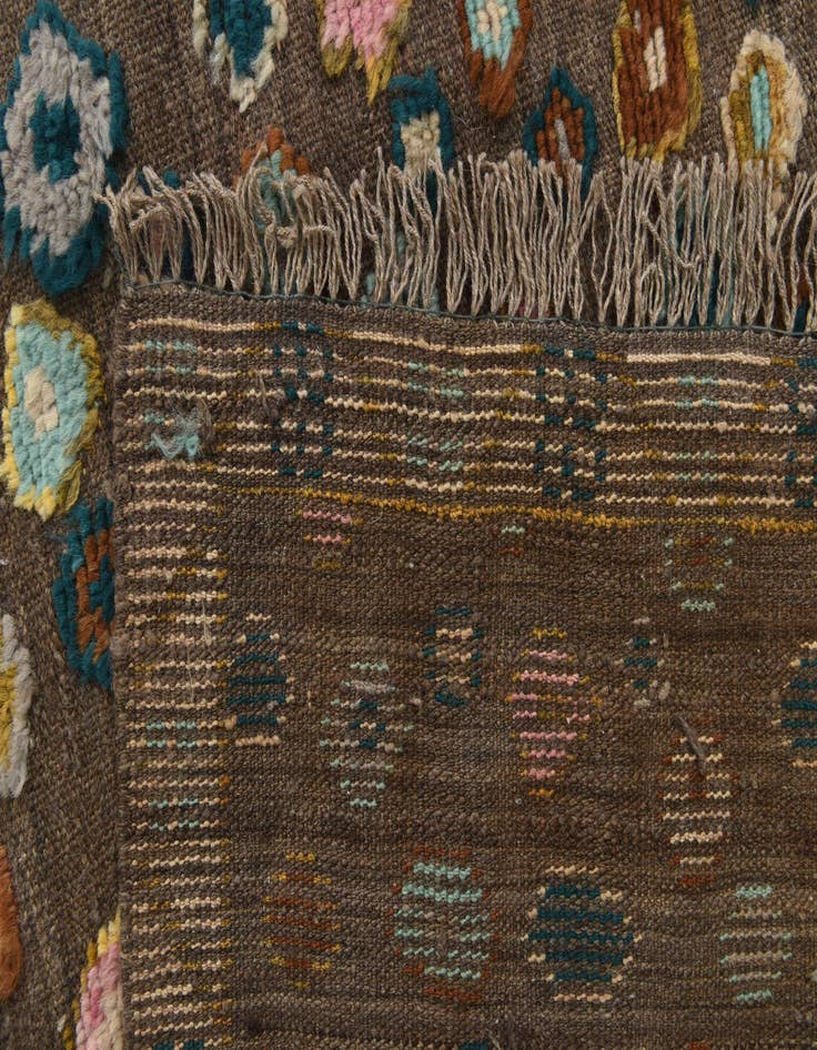 Detail image of  8' 3 x 9' 10  Hand Knotted Darya Wool Rug