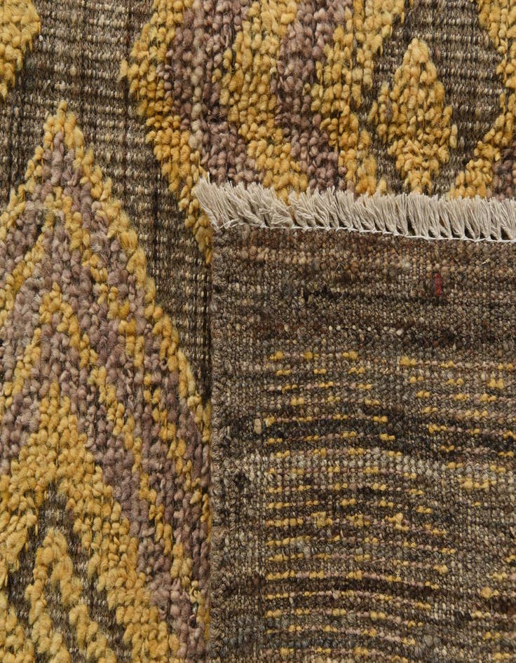 Detail image of  8' 2 x 10' 3  Hand Knotted Darya Wool Rug