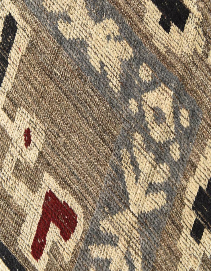 Detail image of  8' x 10' 10  Hand Knotted Darya Wool Rug