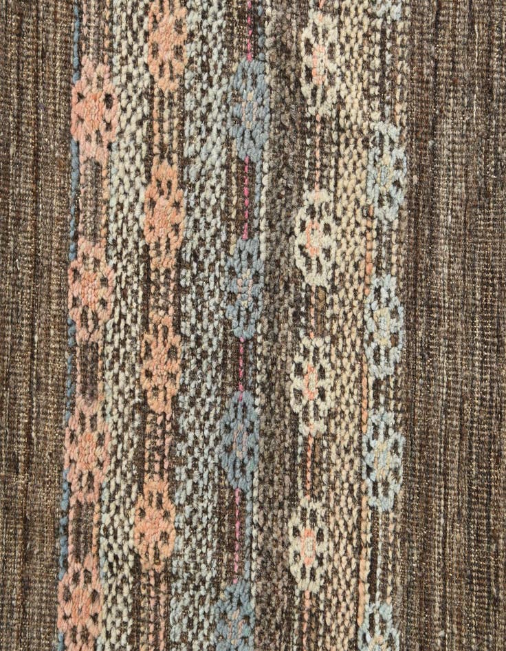 Detail image of  6' 6 x 9' 5  Hand Knotted Darya Wool Rug