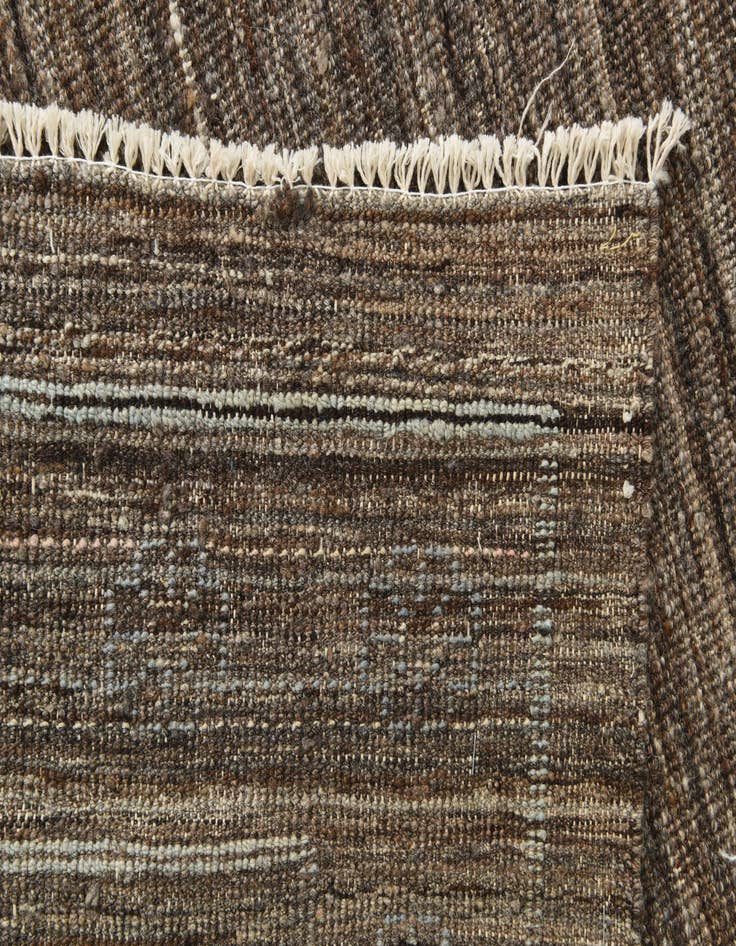 Detail image of  6' 6 x 9' 5  Hand Knotted Darya Wool Rug