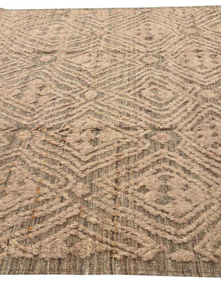 Detail image of  8' x 10' 2  Hand Knotted Darya Wool Rug