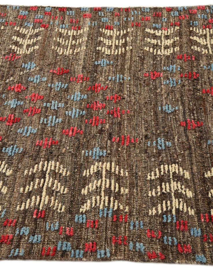 Detail image of  4' 3 x 6'  Hand Knotted Darya Wool Rug