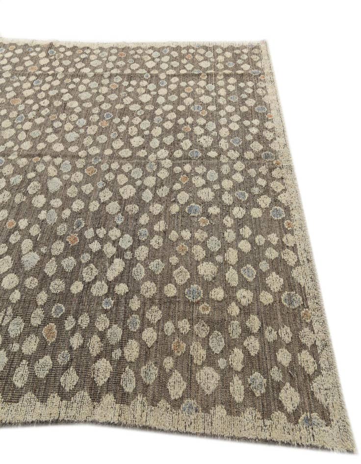 Detail image of  8' 3 x 10' 4  Hand Knotted Darya Wool Rug