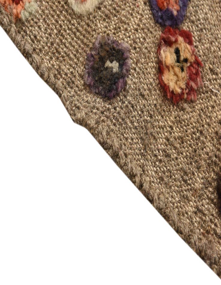 Detail image of  6' 8 x 9' 8  Hand Knotted Darya Wool Rug