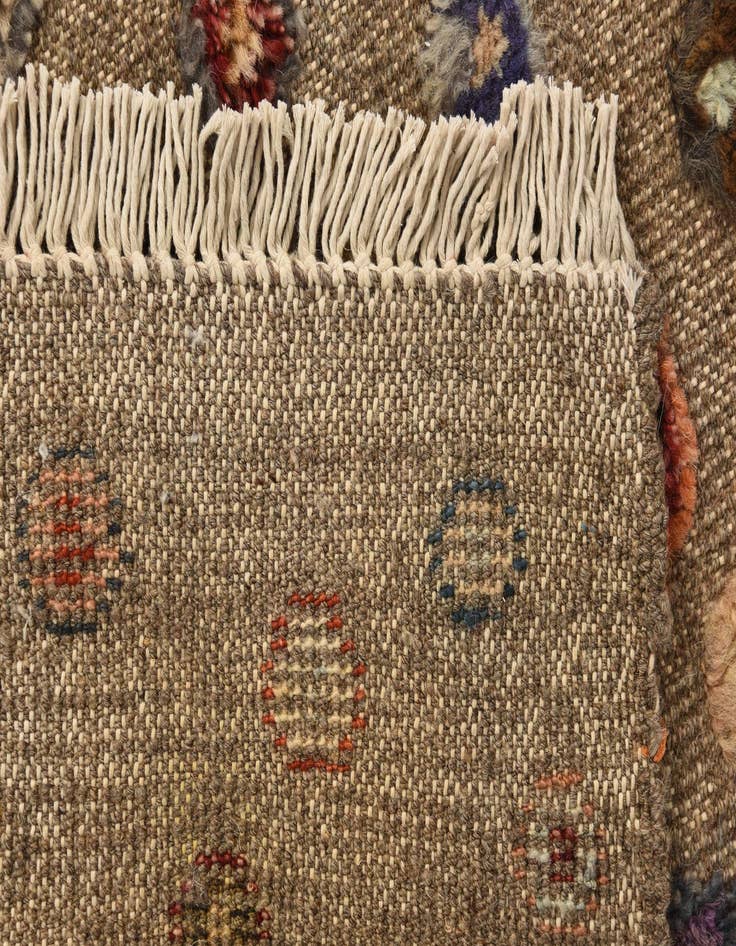 Detail image of  6' 8 x 9' 8  Hand Knotted Darya Wool Rug