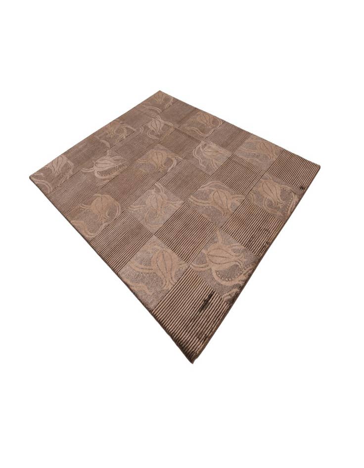 Detail image of  8' x 9' 11  Hand Knotted Darya Wool Rug