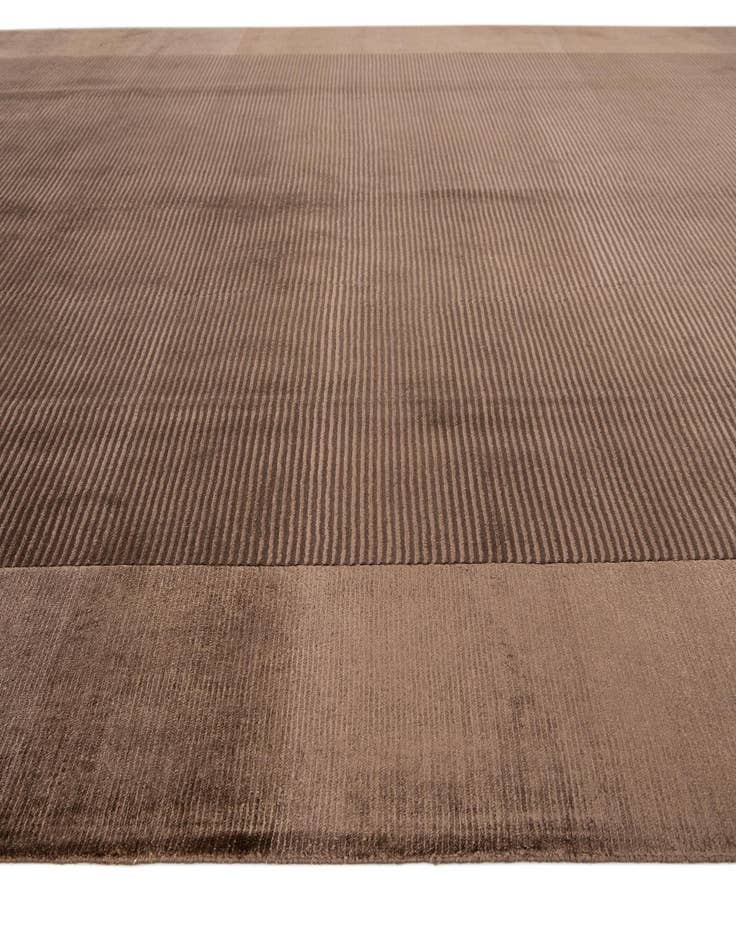 Detail image of  8' x 11' 6  Hand Knotted Darya Wool Rug