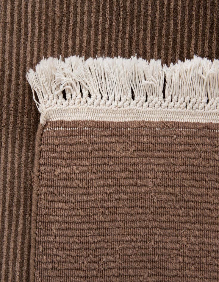 Detail image of  8' x 11' 6  Hand Knotted Darya Wool Rug