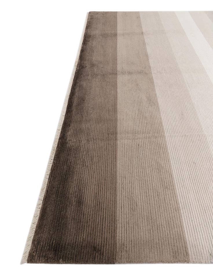 Detail image of  8' 2 x 11' 6  Hand Knotted Darya Wool Rug