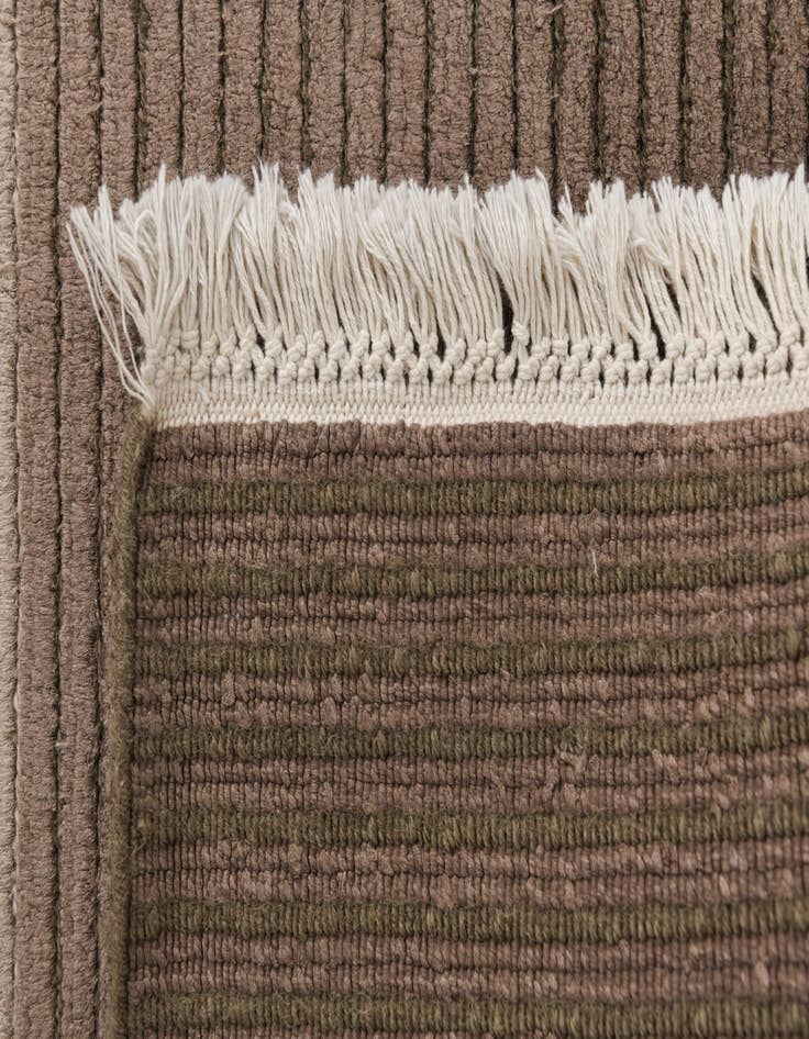 Detail image of  8' 2 x 11' 6  Hand Knotted Darya Wool Rug