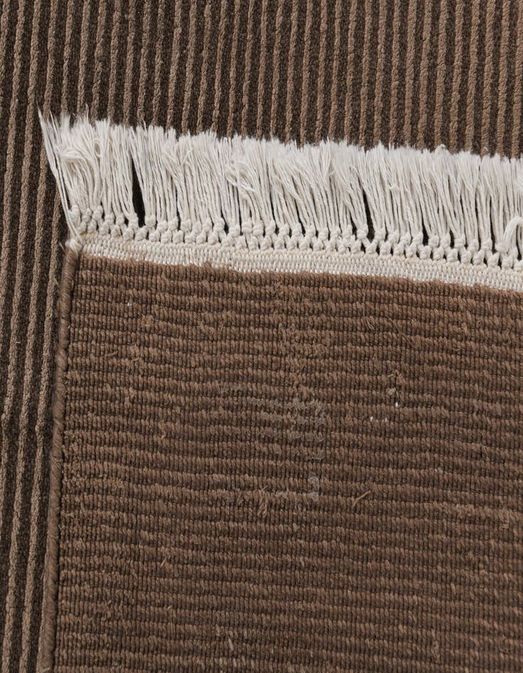 Detail image of  9' 7 x 13'  Hand Knotted Darya Wool Rug